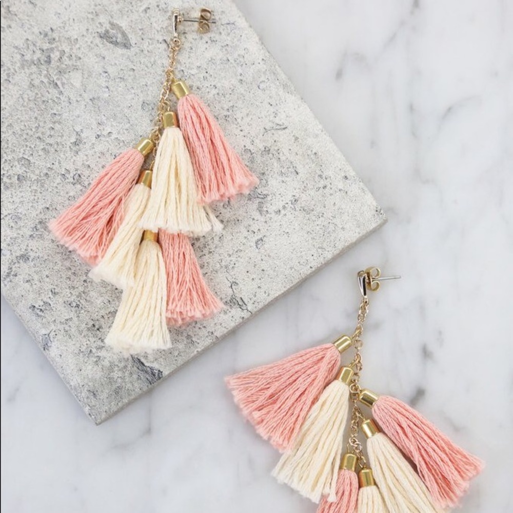 DAYDREAMER TASSEL EARRINGS IN PEACH AND GOLD
